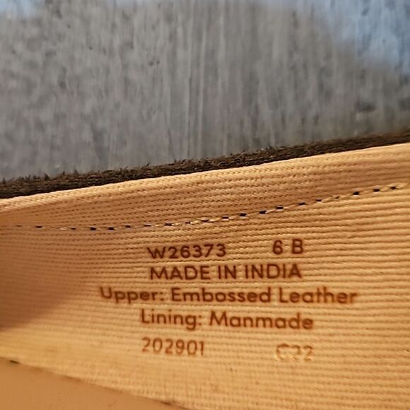 NWOT Cole Haan silver ballet flats size 6B - Picture 6 of 9